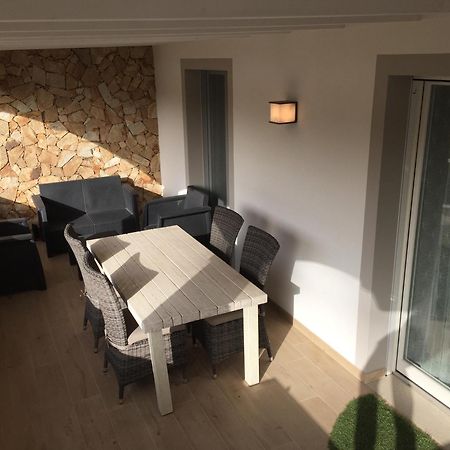Residence Elegance Ville Ed Appartamenti A Porto Pino Exterior photo