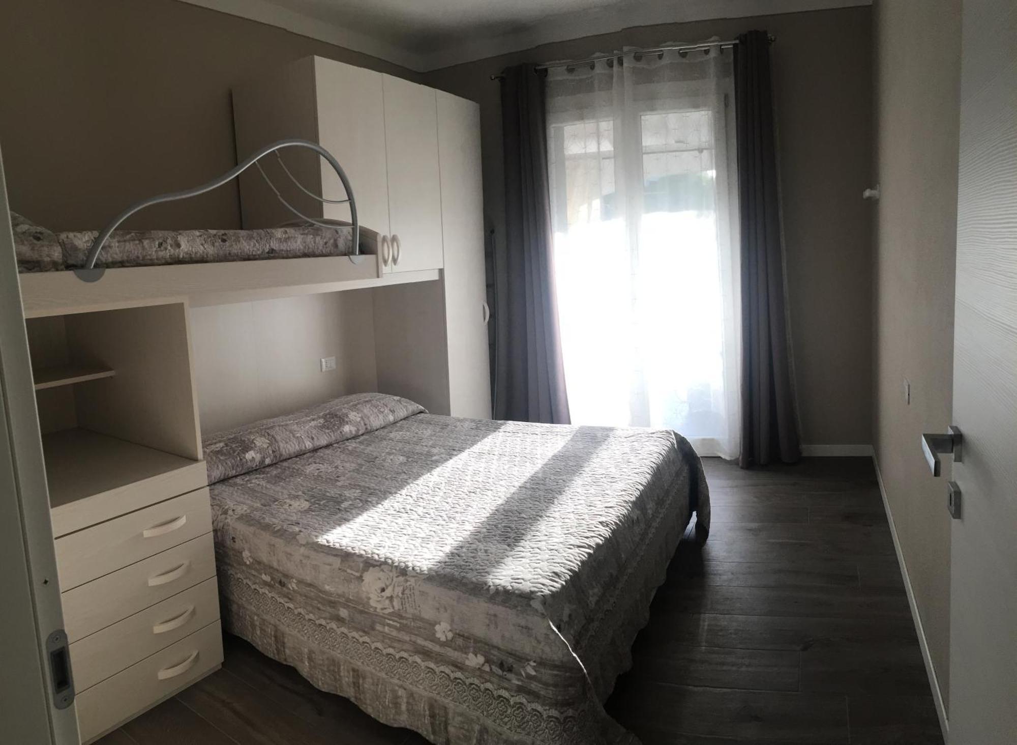 Residence Elegance Ville Ed Appartamenti A Porto Pino Exterior photo